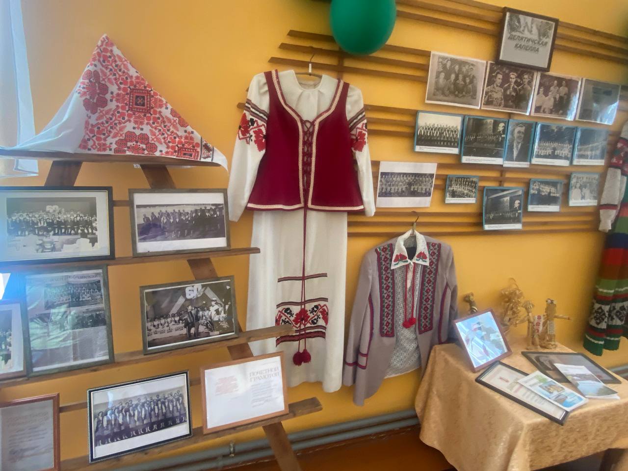 МУЗЫКАЛЬНАЯ ГОСТИНАЯ «ХОР ТРЕХ ПОКОЛЕНИЙ»: 100 ЛЕТ МЕЛОДИИ В СЕРДЦЕ