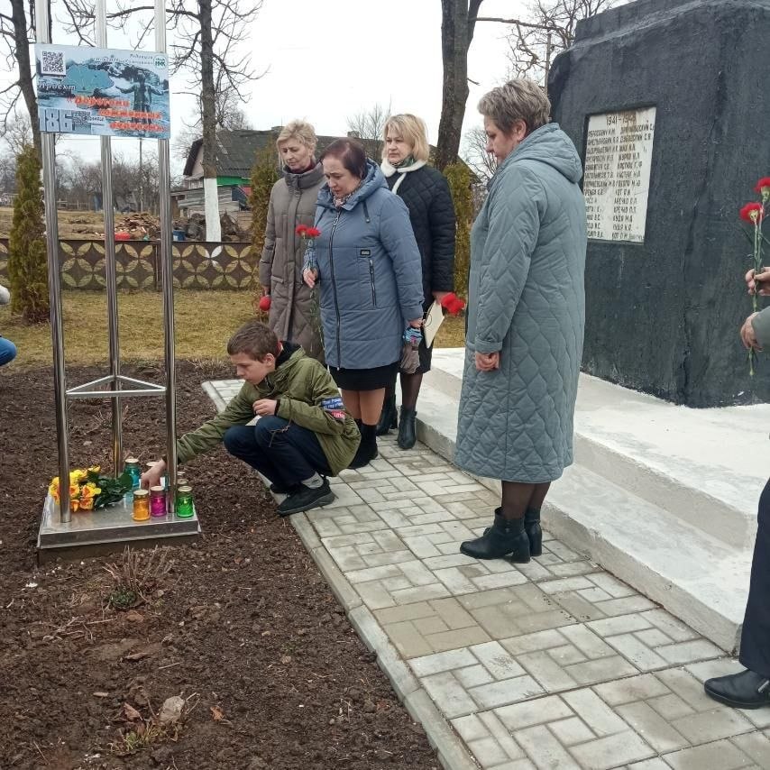 В Новогрудском районе почтили память жертв Хатынской трагедии