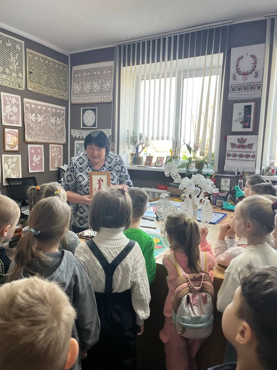 В отделе ремесел города Новогрудка весенние каникулы проходят интересно и познавательно!