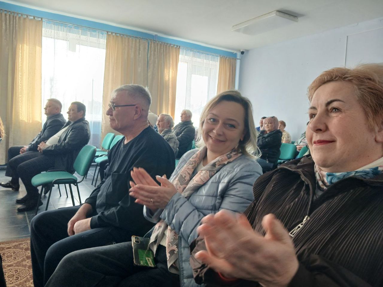 Любовь, тепло и уважение. Во всех агрогородках Новогрудского района  прошли яркие концерты ко Дню женщин