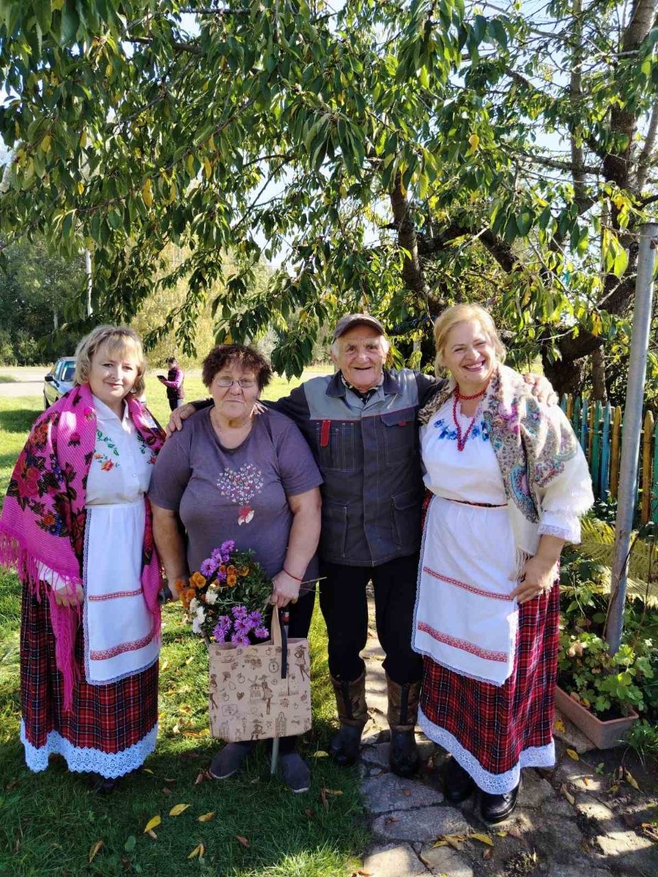 Сегодня в агрогородке Брольники было по-особенному тепло!